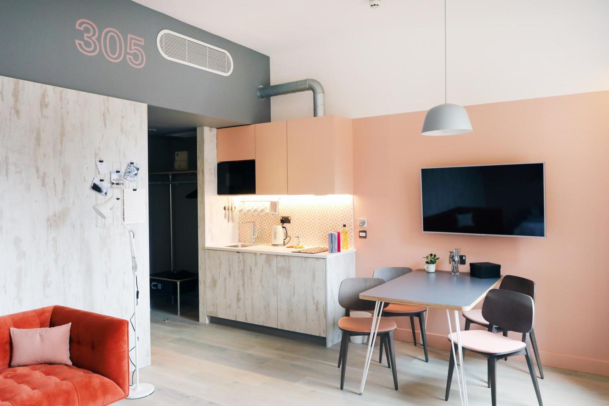 Room2 Southampton Hometel Екстериор снимка